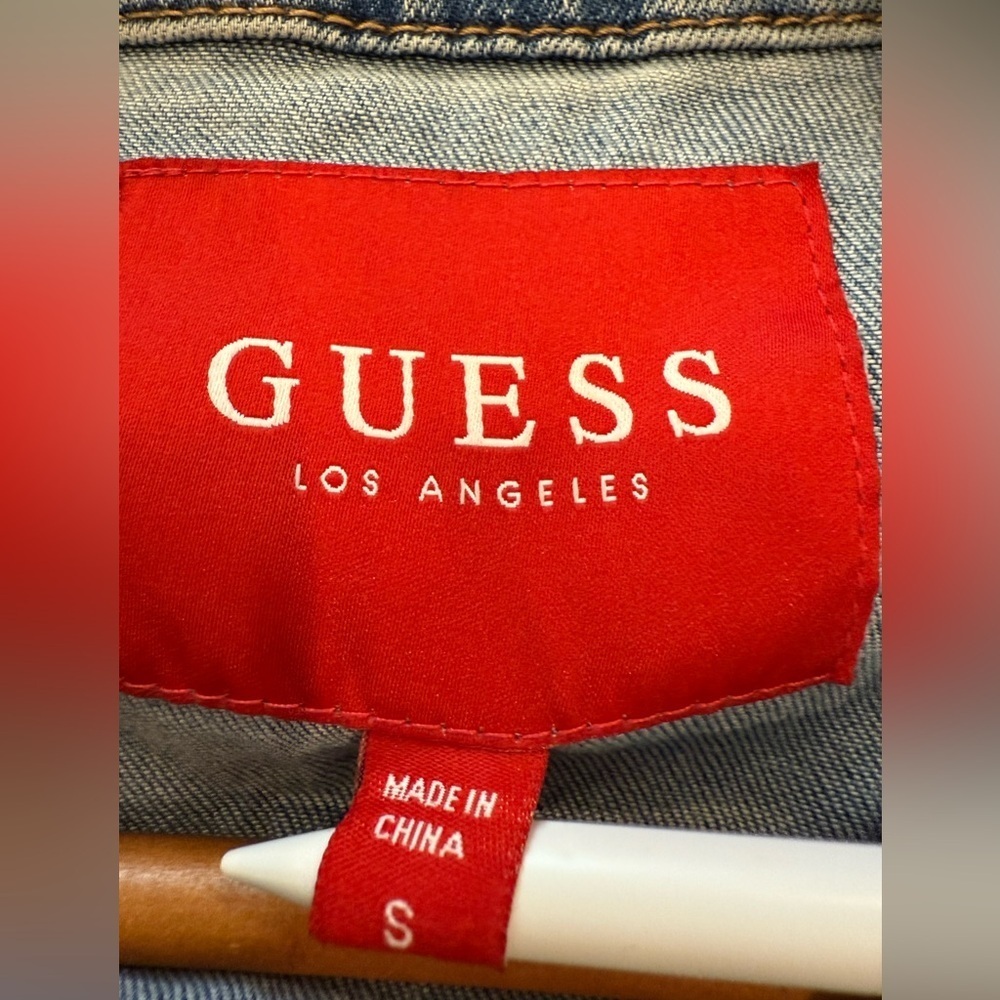 **GUESS Women’s Distressed Blue Denim Jacket – Size Small** - Picture 3 of 6